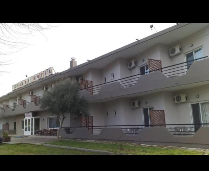 Hotel Isidora Loutros 외부 사진