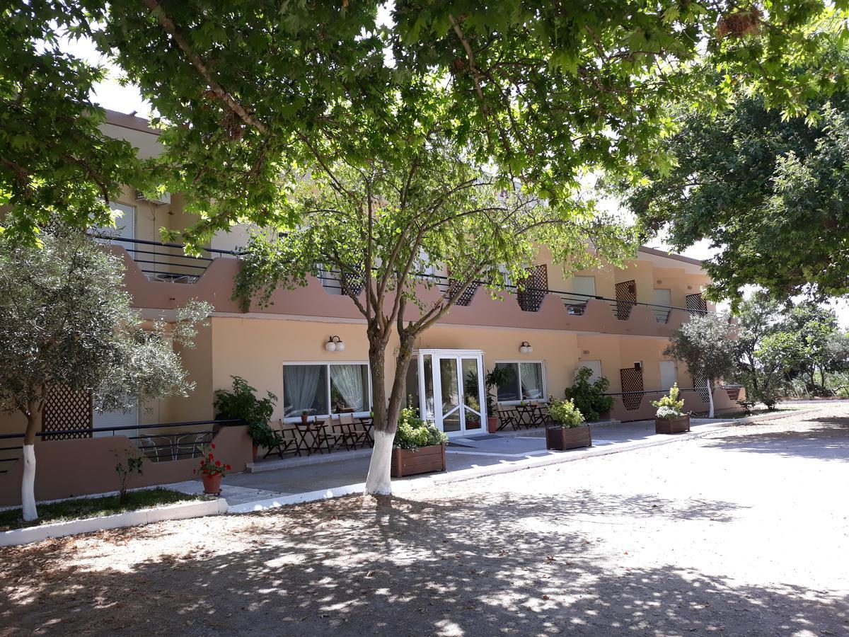 Hotel Isidora Loutros 외부 사진